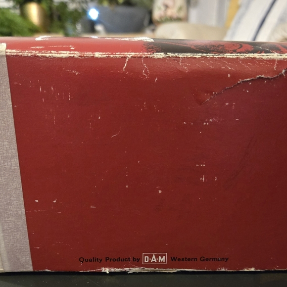 Vintage Fishing reel by D-A-M Quick 550 Salt Water fishing - Picture 5 of 16